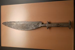 8 Bronze sacrificial knife from Daarlerveen/Vroomshoop (c. 1200–800 BCE)